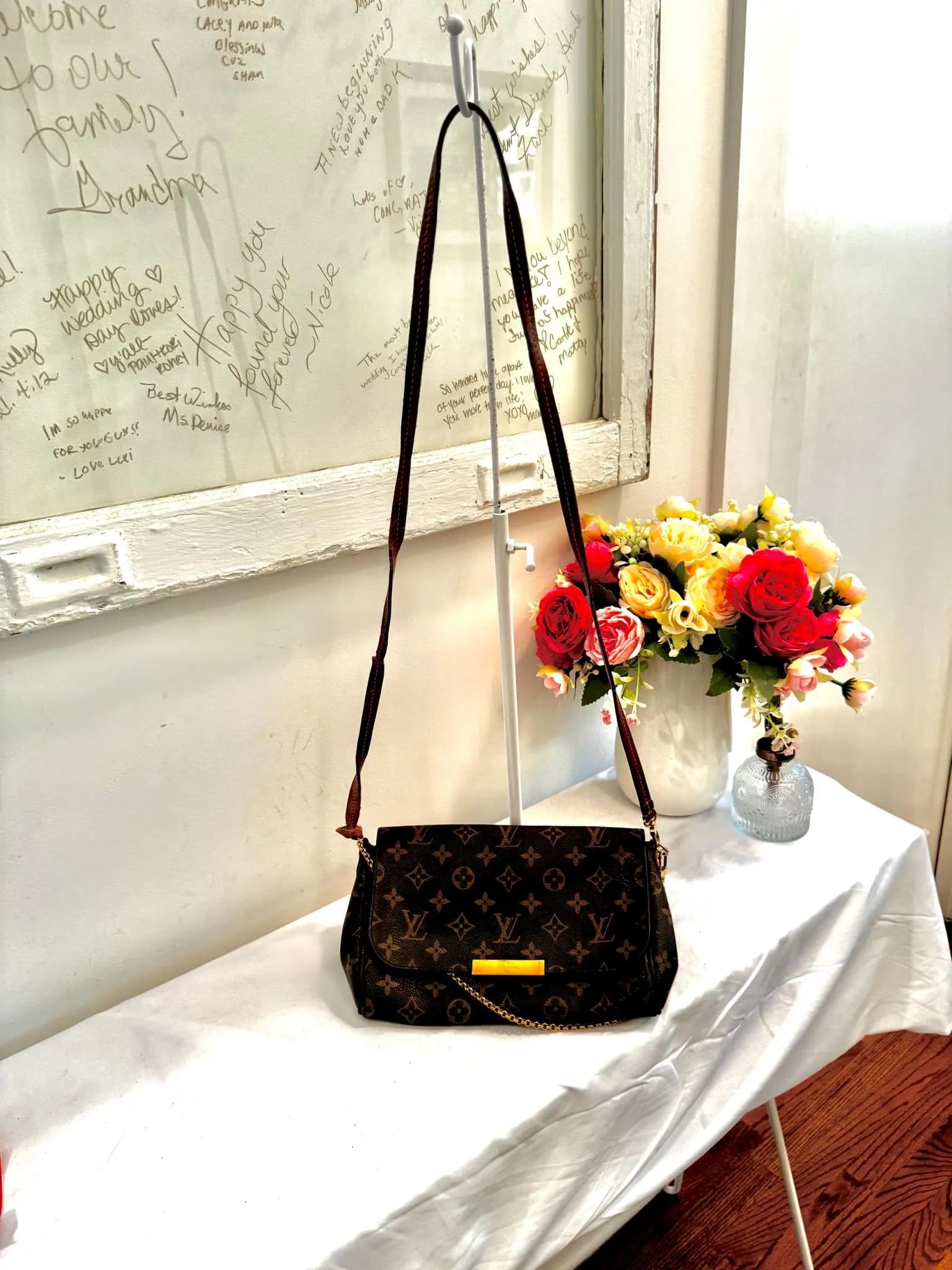 Authenticated Louis Vuitton Monogram Favorite — pre-owned luxury designer bag | LaceLuxx