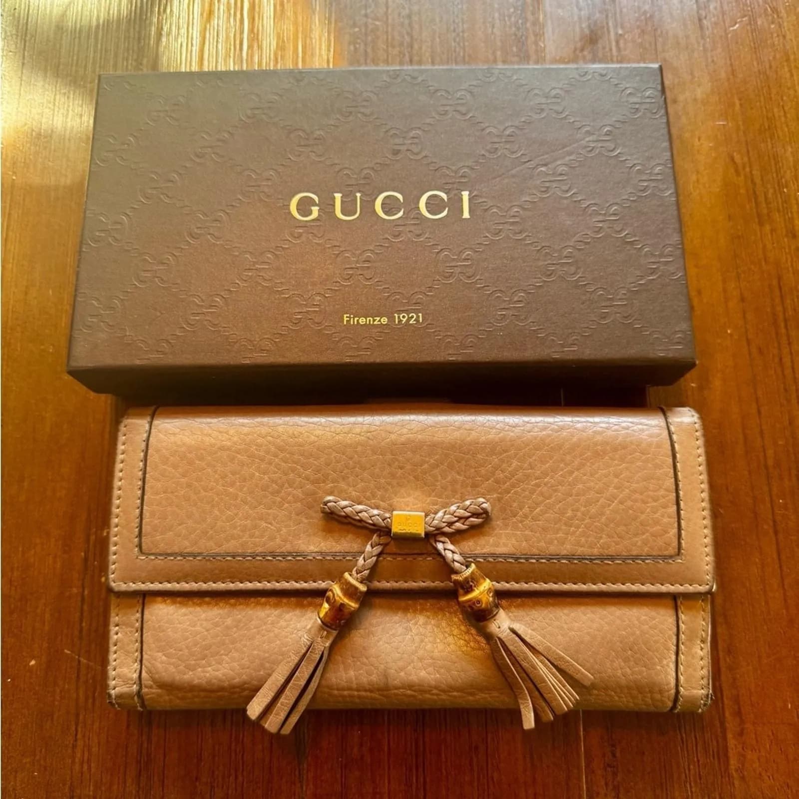 Authenticated Gucci Bamboo Brown Long Wallet with Tassle — pre-owned luxury designer bag | LaceLuxx